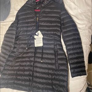 moncler puffer jacket NEVER WORN BRAND NEW
